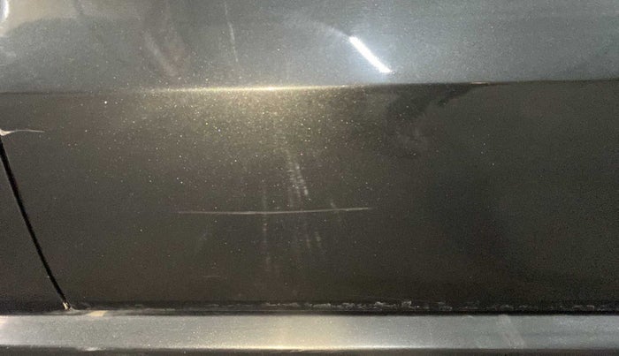 2019 Volkswagen Ameo TRENDLINE 1.0L, Petrol, Manual, 48,350 km, Rear left door - Minor scratches