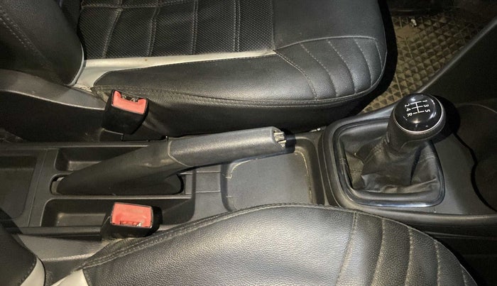 2019 Volkswagen Ameo TRENDLINE 1.0L, Petrol, Manual, 48,350 km, Gear Lever