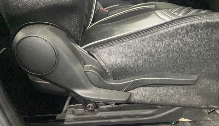 2019 Maruti Swift VXI, Petrol, Manual, 35,130 km, Driver Side Adjustment Panel