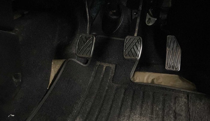 2022 Maruti Celerio VXI CNG, CNG, Manual, 43,182 km, Pedals