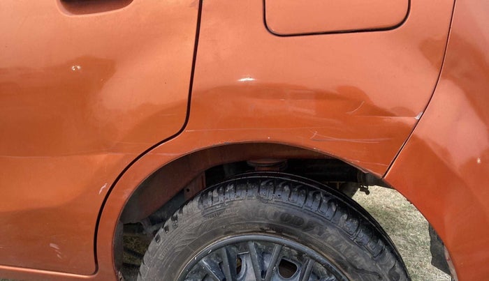 2015 Maruti Alto K10 VXI, Petrol, Manual, 90,649 km, Left quarter panel - Minor scratches