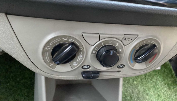 2015 Maruti Alto K10 VXI, Petrol, Manual, 90,649 km, AC Unit - Directional switch has minor damage