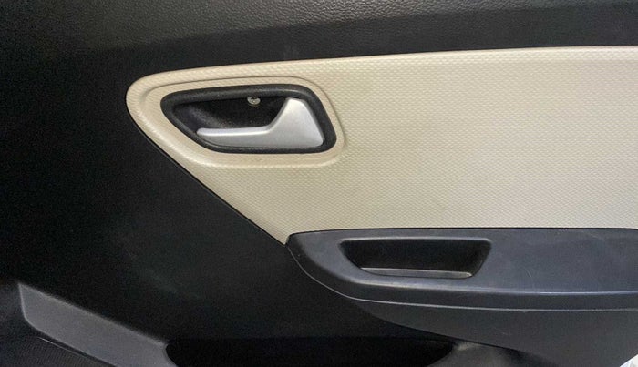 2022 Maruti Alto VXI, Petrol, Manual, 14,180 km, Driver Side Door Panels Control