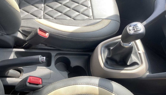 2018 Hyundai Grand i10 SPORTZ 1.2 KAPPA VTVT, Petrol, Manual, 33,243 km, Gear Lever