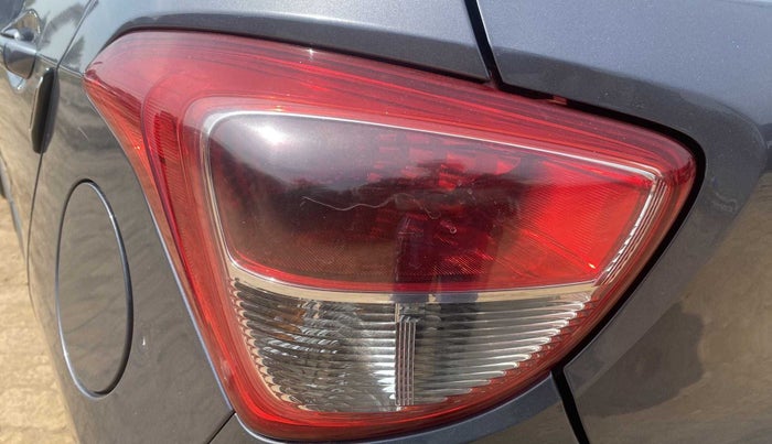 2018 Hyundai Grand i10 SPORTZ 1.2 KAPPA VTVT, Petrol, Manual, 33,243 km, Left tail light - Minor scratches