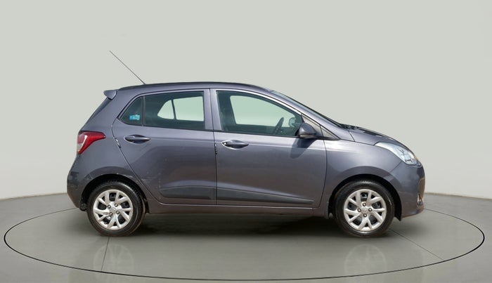 2018 Hyundai Grand i10 SPORTZ 1.2 KAPPA VTVT, Petrol, Manual, 33,243 km, Right Side View