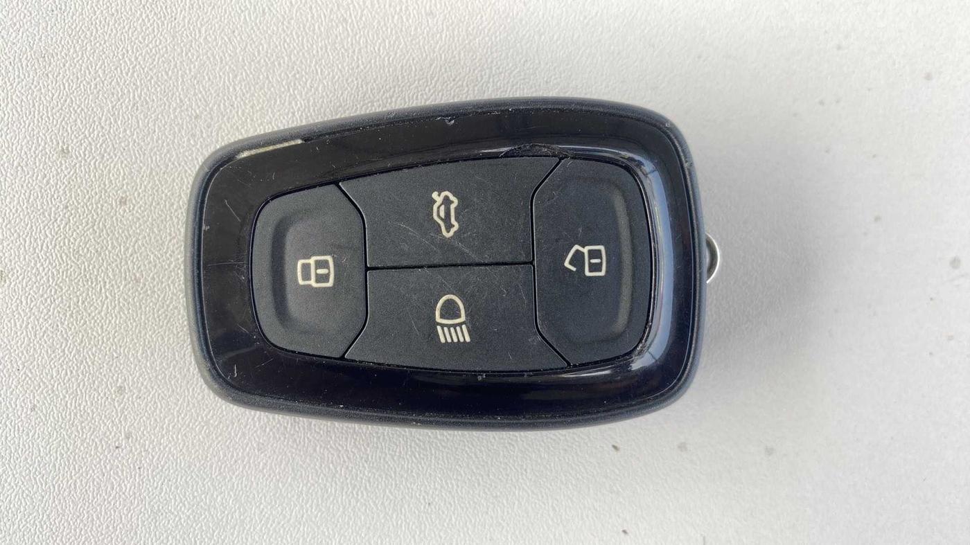 2020 Tata NEXON XZ PLUS PETROL, Petrol, Manual, 76,432 km, Key Close Up