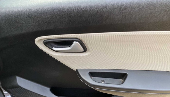 2022 Maruti Alto LXI O, Petrol, Manual, 3,890 km, Driver Side Door Panels Control