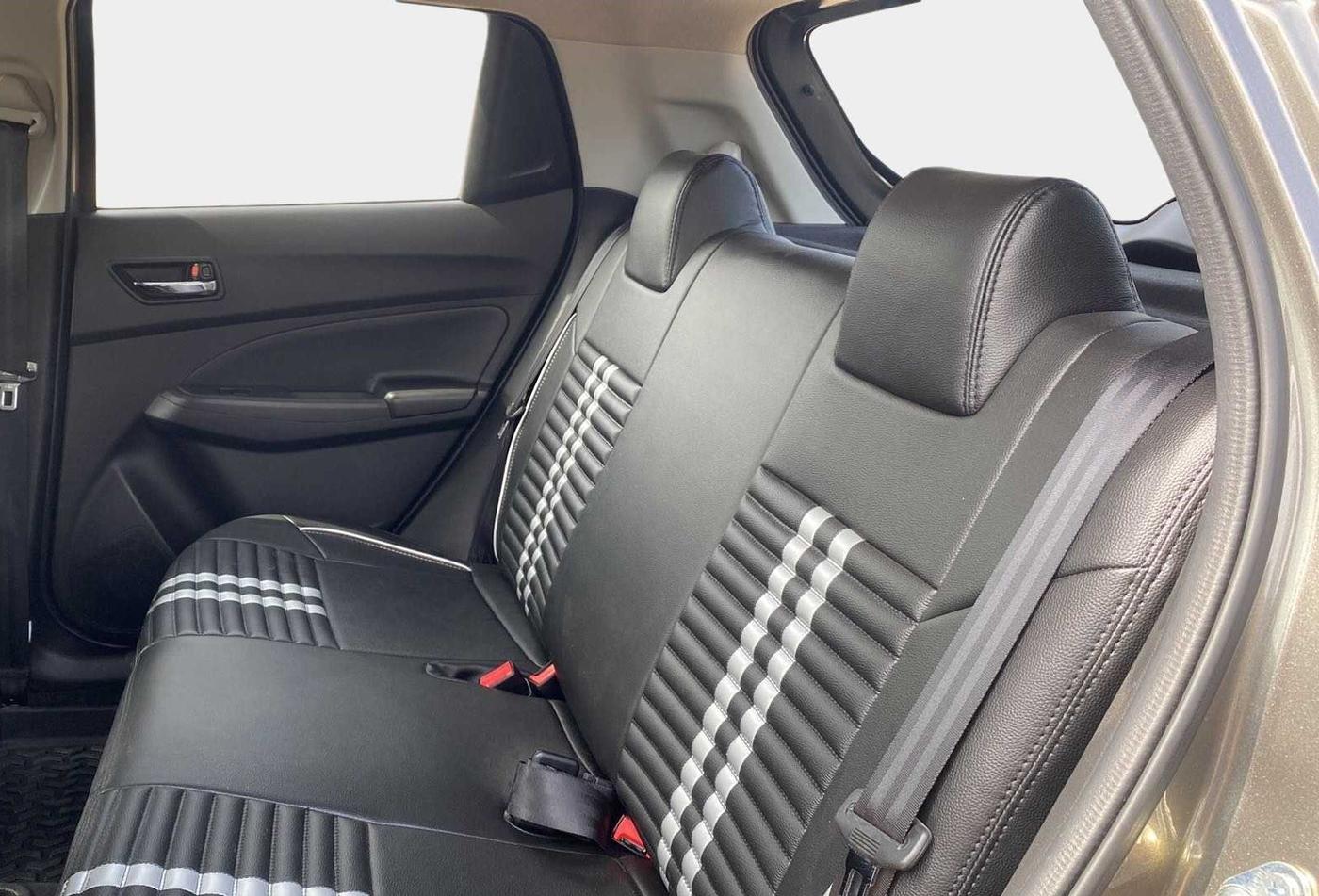 2022 Maruti Swift VXI, Petrol, Manual, 1,775 km, Right Side Rear Door Cabin
