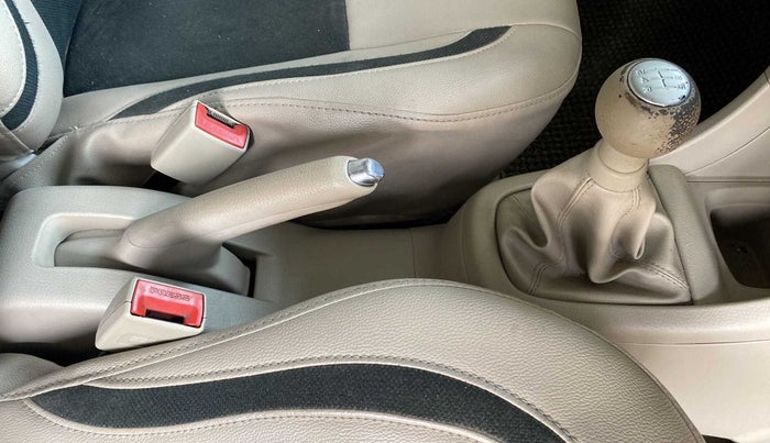 2016 Maruti Swift Dzire VXI, Petrol, Manual, 54,575 km, Gear Lever