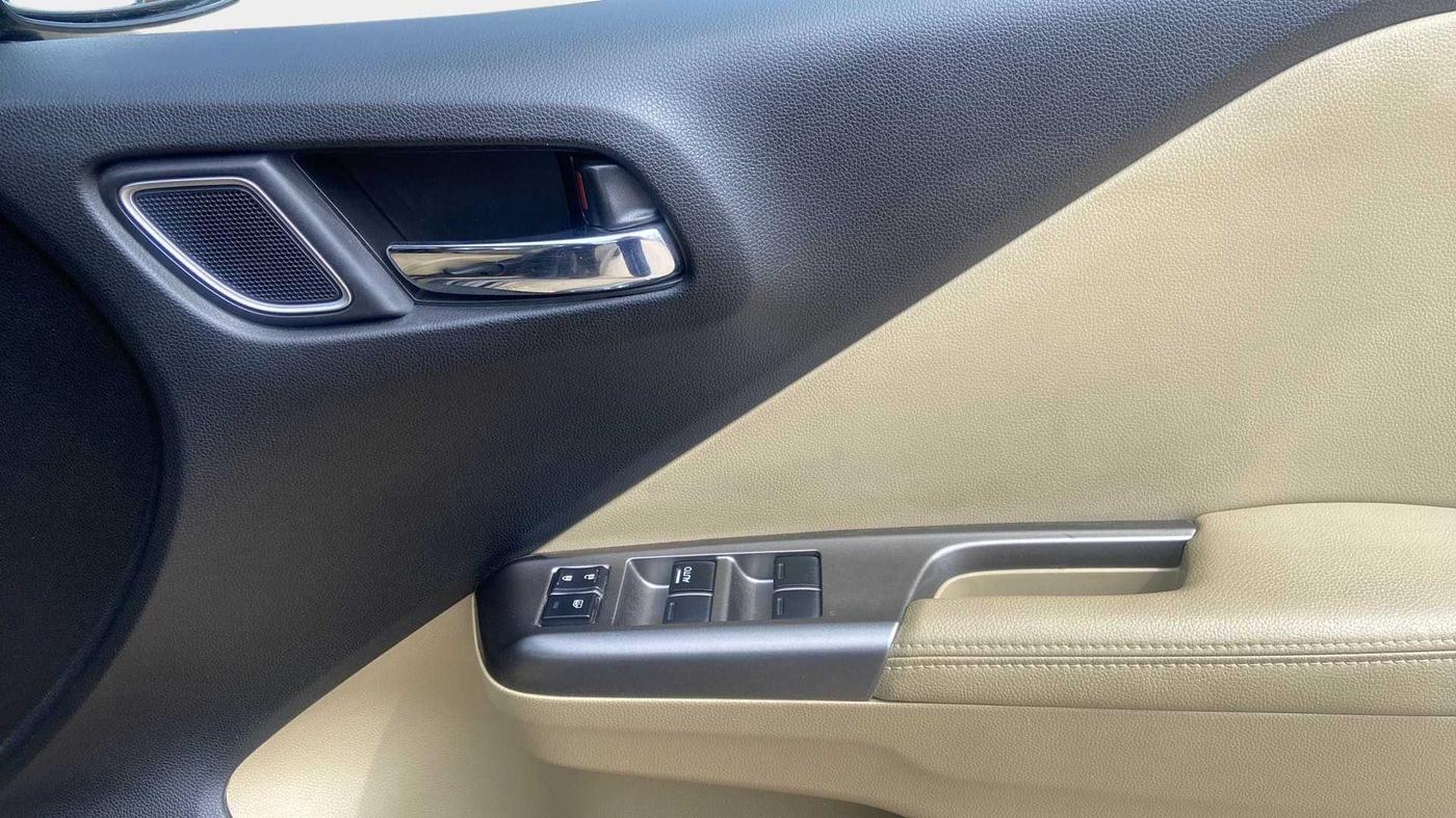 2019 Honda City 1.5L I-VTEC ZX CVT, Petrol, Automatic, 14,363 km, Driver Side Door Panels Control