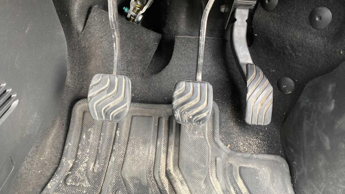2021 Nissan MAGNITE XV PREMIUM, Petrol, Manual, 17,252 km, Pedals