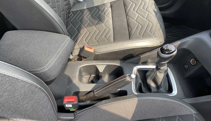 2021 Nissan MAGNITE XV PREMIUM, Petrol, Manual, 17,252 km, Gear Lever