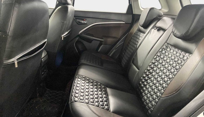 2023 Maruti BREZZA ZXI SMART HYBRID , Petrol, Manual, 12,237 km, Right Side Rear Door Cabin