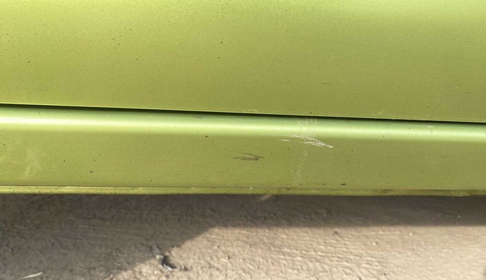 2016 Maruti Alto 800 LXI, Petrol, Manual, 27,186 km, Right running board - Minor scratches