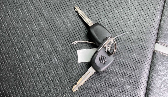 2016 Maruti Alto 800 LXI, Petrol, Manual, 27,186 km, Key Close Up