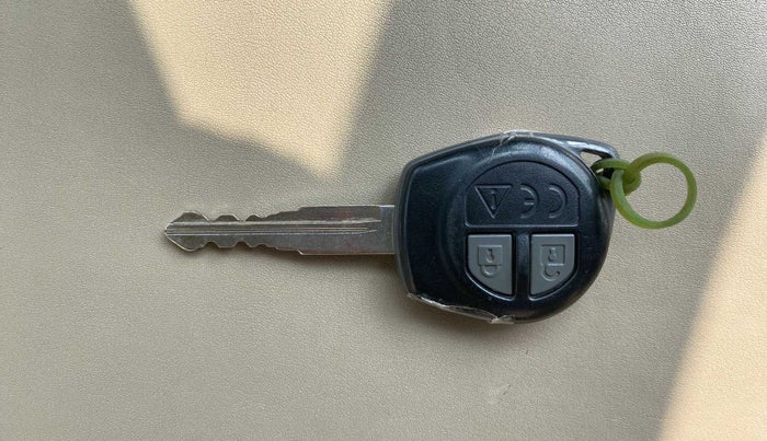 2019 Maruti Ciaz SIGMA 1.5 SHVS MT  PETROL, Petrol, Manual, 25,000 km, Key Close Up