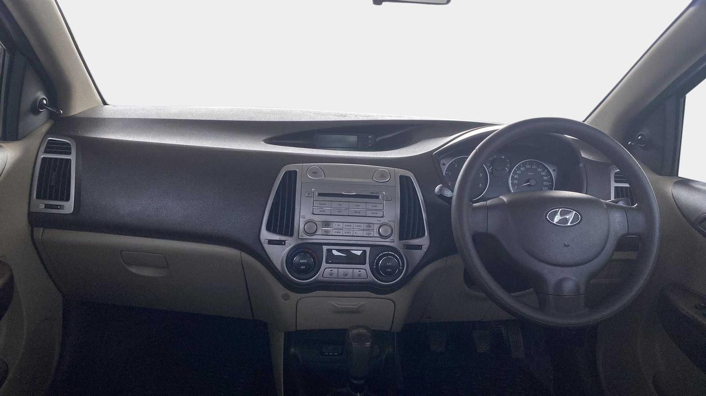 2011 Hyundai i20 MAGNA 1.4 CRDI, Diesel, Manual, 81,095 km, Dashboard