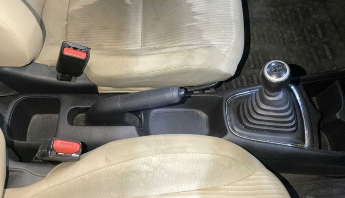 2018 Honda Amaze 1.2L I-VTEC S, Petrol, Manual, 31,904 km, Gear Lever