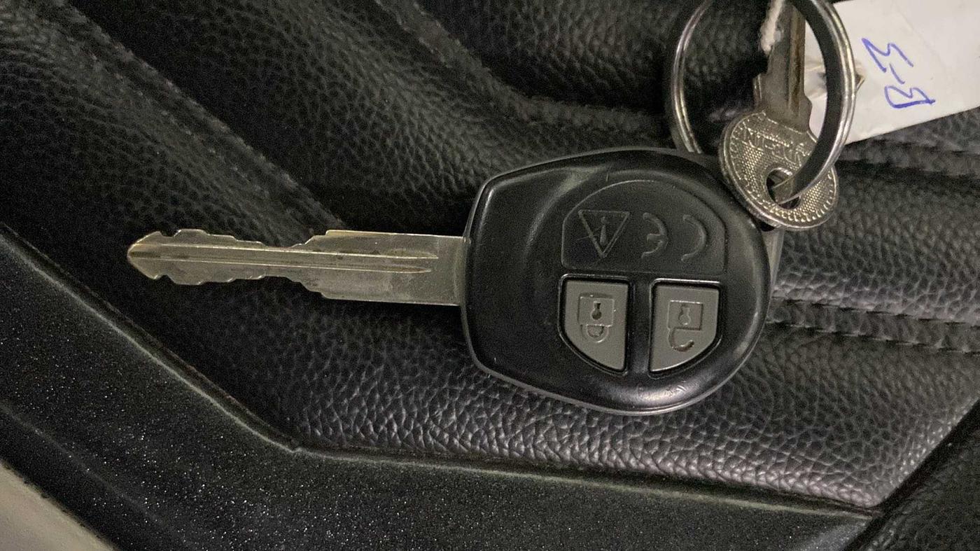 2021 Maruti Vitara Brezza LXI, Petrol, Manual, 34,762 km, Key Close Up