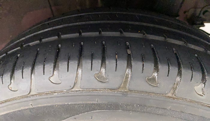 2016 Hyundai Grand i10 ASTA (O) AT 1.2 KAPPA VTVT, Petrol, Automatic, 86,254 km, Left Rear Tyre Tread