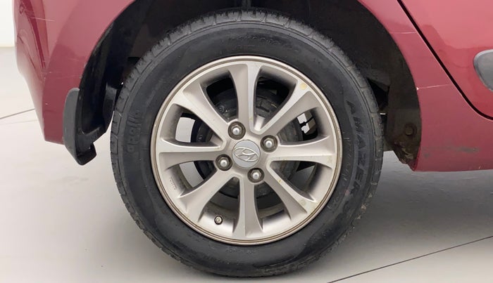 2016 Hyundai Grand i10 ASTA (O) AT 1.2 KAPPA VTVT, Petrol, Automatic, 86,254 km, Right Rear Wheel