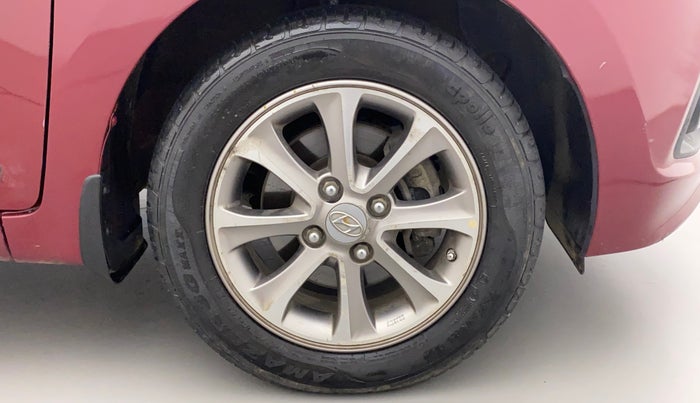 2016 Hyundai Grand i10 ASTA (O) AT 1.2 KAPPA VTVT, Petrol, Automatic, 86,254 km, Right Front Wheel