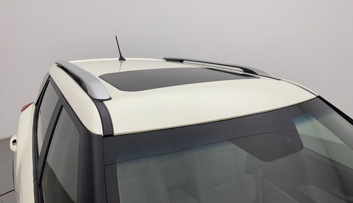 2020 Mahindra XUV300 W8 (O) 1.2 PETROL, Petrol, Manual, 33,672 km, Roof