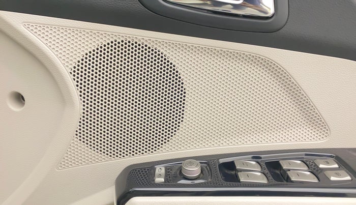 2020 Mahindra XUV300 W8 (O) 1.2 PETROL, Petrol, Manual, 33,672 km, Speaker