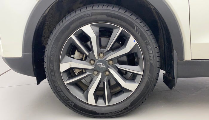 2020 Mahindra XUV300 W8 (O) 1.2 PETROL, Petrol, Manual, 33,672 km, Left Front Wheel