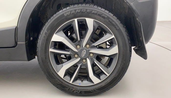 2020 Mahindra XUV300 W8 (O) 1.2 PETROL, Petrol, Manual, 33,672 km, Left Rear Wheel