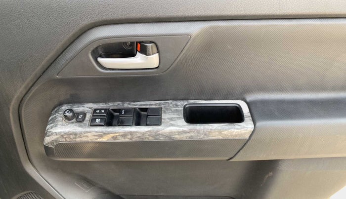 2021 Maruti New Wagon-R ZXI 1.2, Petrol, Manual, 38,148 km, Driver Side Door Panels Control