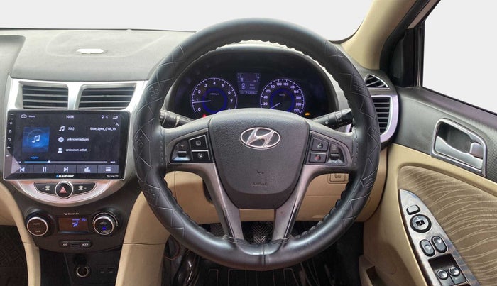 2015 Hyundai Verna FLUIDIC 4S 1.6 VTVT S(O), Petrol, Manual, 79,281 km, Steering Wheel Close Up