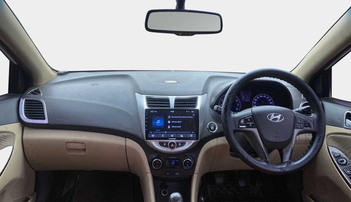 2015 Hyundai Verna FLUIDIC 4S 1.6 VTVT S(O), Petrol, Manual, 79,281 km, Dashboard