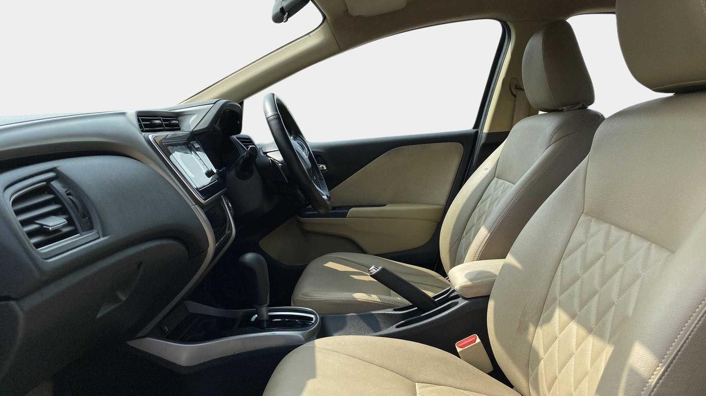 2017 Honda City 1.5L I-VTE V CVT, Petrol, Automatic, 36,351 km, Right Side Front Door Cabin