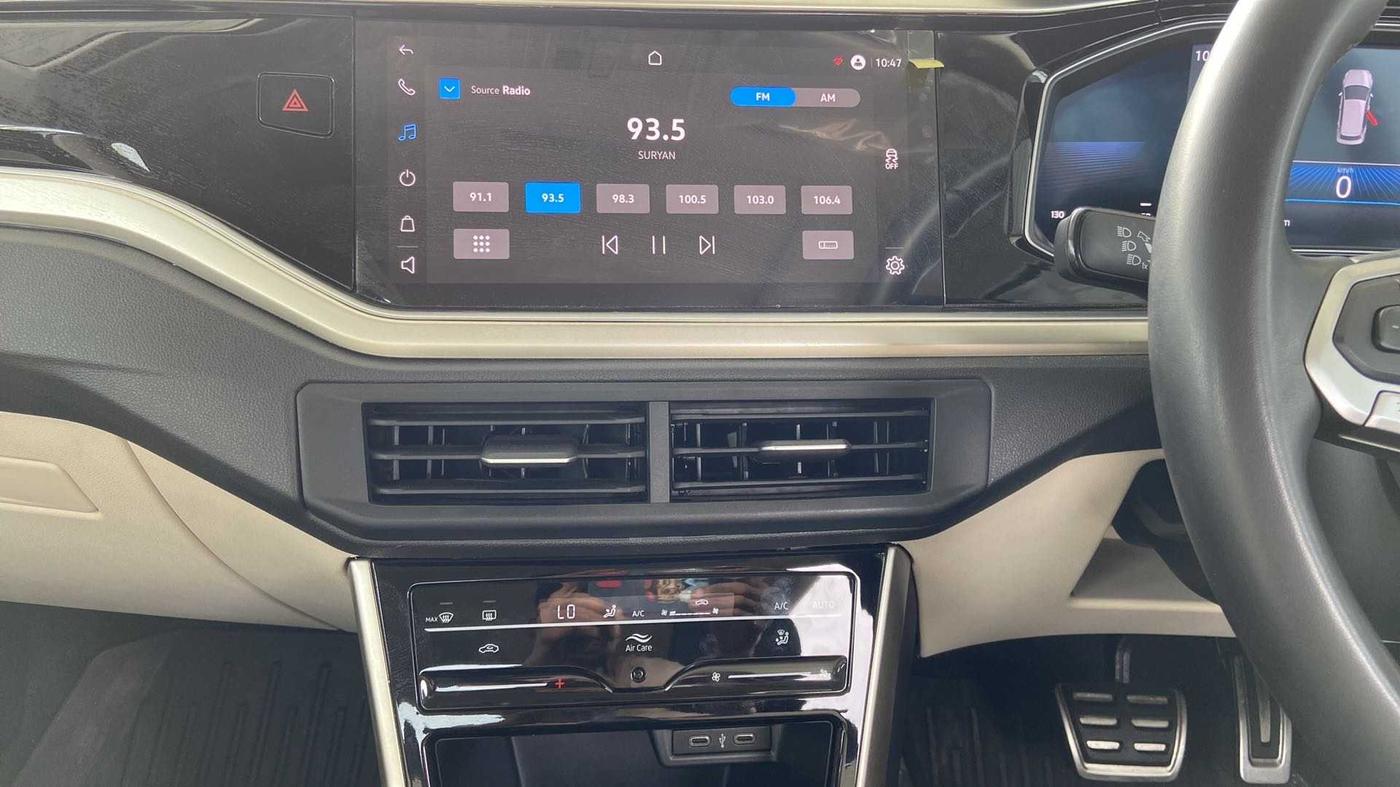 2022 Volkswagen VIRTUS TOPLINE TSI 1.0 AT, Petrol, Automatic, 14,829 km, Air Conditioner