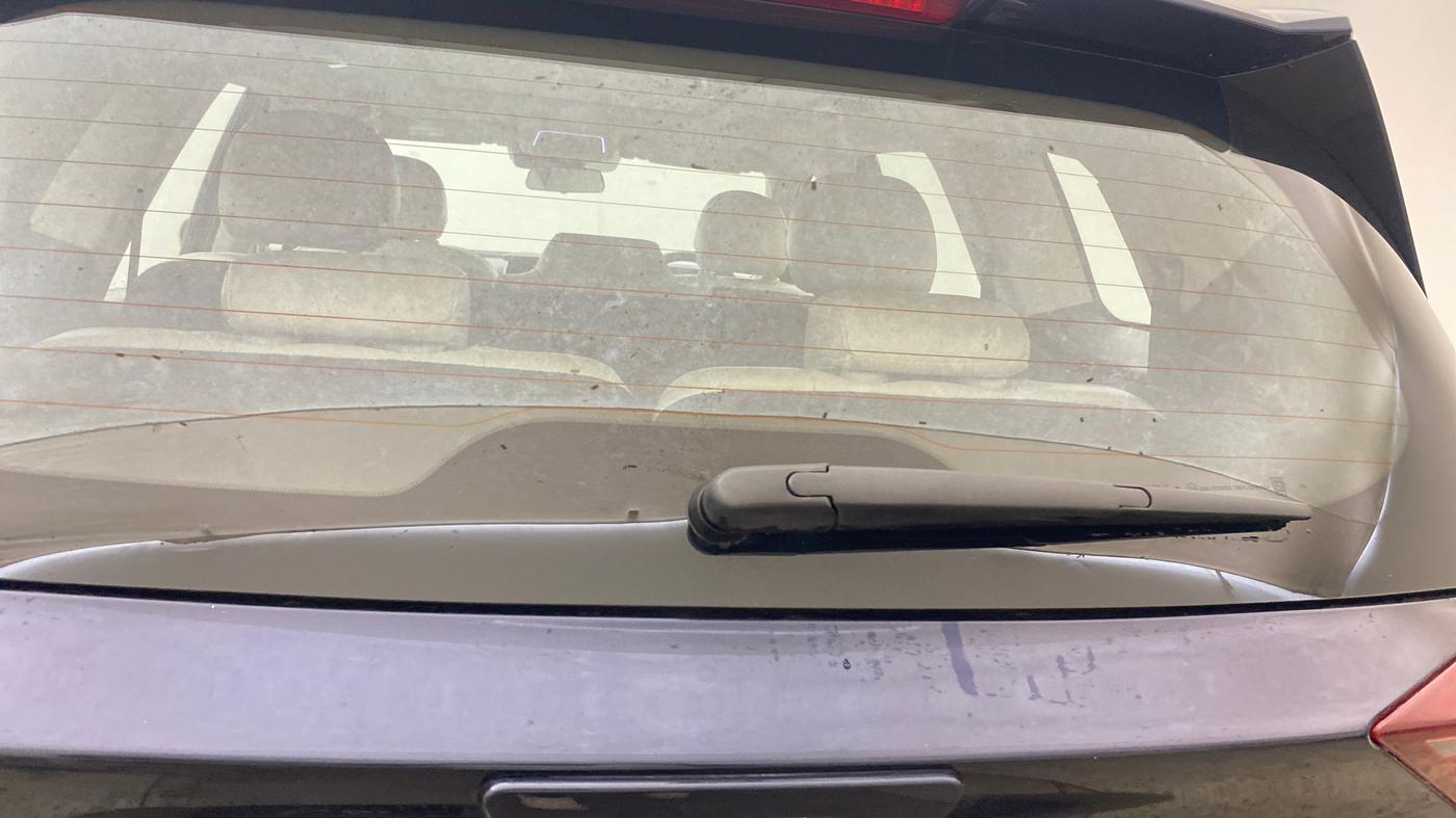 2022 Mahindra XUV700 AX 7 P AT 7 STR, Petrol, Automatic, 62,111 km, Rear Wiper
