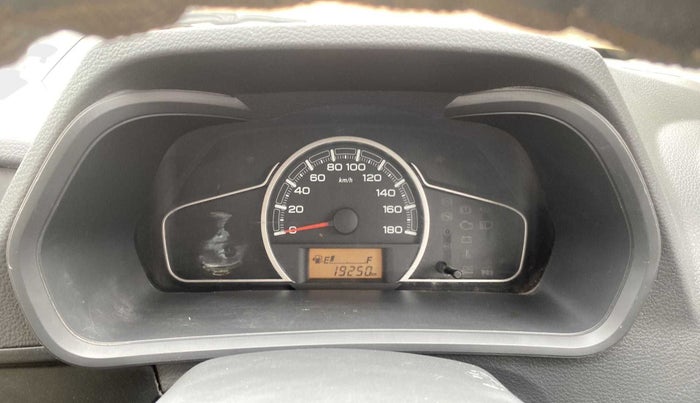 2016 Maruti Alto K10 LXI, Petrol, Manual, 19,214 km, Odometer Image