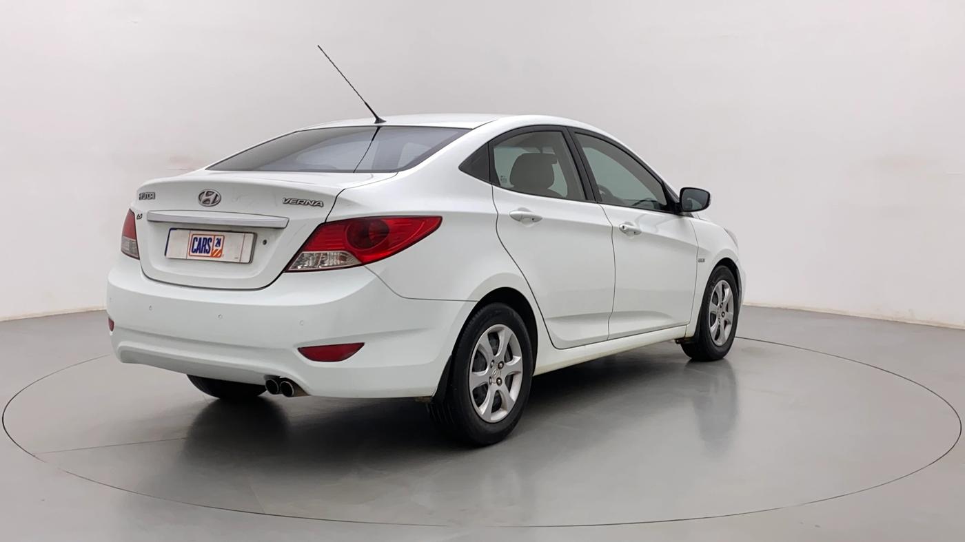 2011 Hyundai Verna FLUIDIC 1.6 CRDI EX, Diesel, Manual, 1,32,879 km, Right Back Diagonal