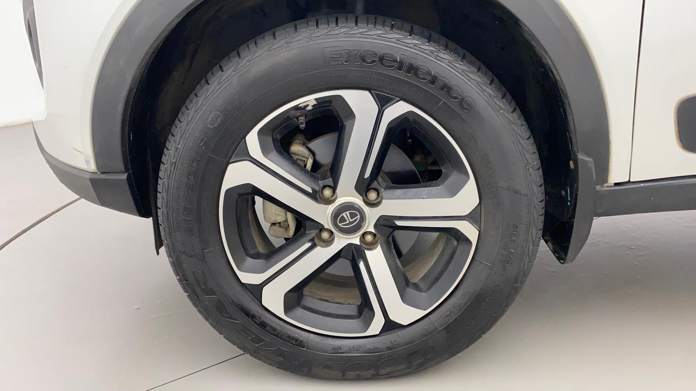 2022 Tata NEXON XZ PLUS PETROL SUNROOF, Petrol, Manual, 12,133 km, Left Front Wheel