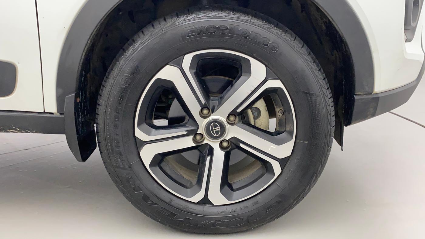 2022 Tata NEXON XZ PLUS PETROL SUNROOF, Petrol, Manual, 12,133 km, Right Front Wheel