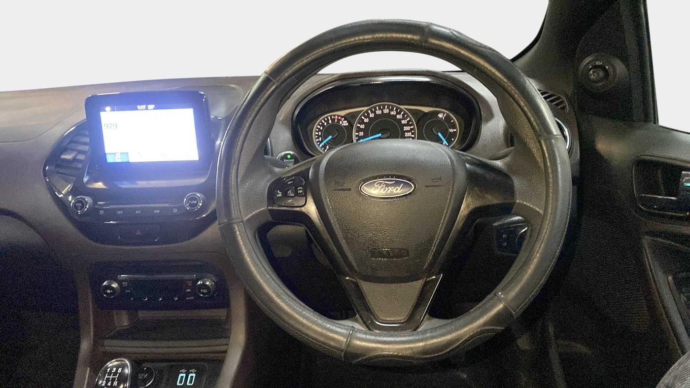 2018 Ford FREESTYLE TITANIUM PLUS 1.2 PETROL, Petrol, Manual, 33,964 km, Steering Wheel Close Up