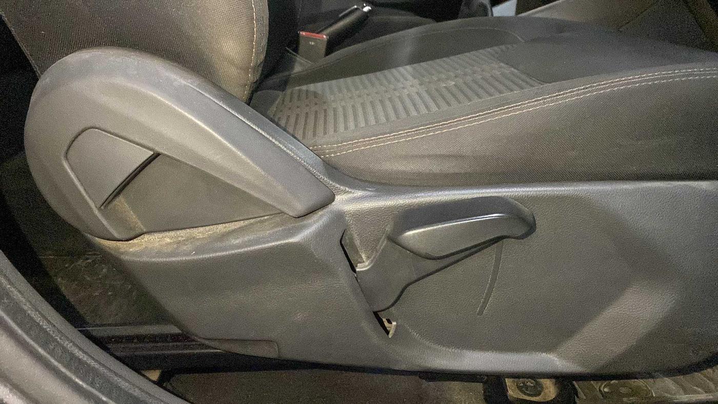2018 Ford FREESTYLE TITANIUM PLUS 1.2 PETROL, Petrol, Manual, 33,964 km, Driver Side Adjustment Panel