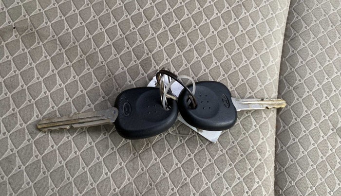 2020 Hyundai NEW SANTRO MAGNA AMT, Petrol, Automatic, 18,828 km, Key Close Up