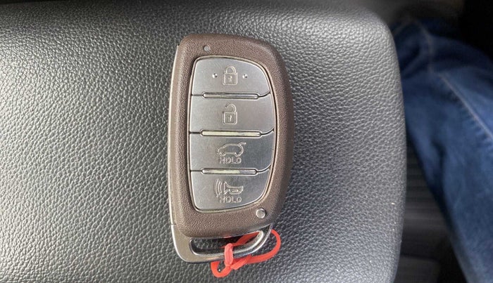 2022 Hyundai NEW I20 ASTA (O) 1.0 TURBO GDI DCT, Petrol, Automatic, 10,566 km, Key Close Up