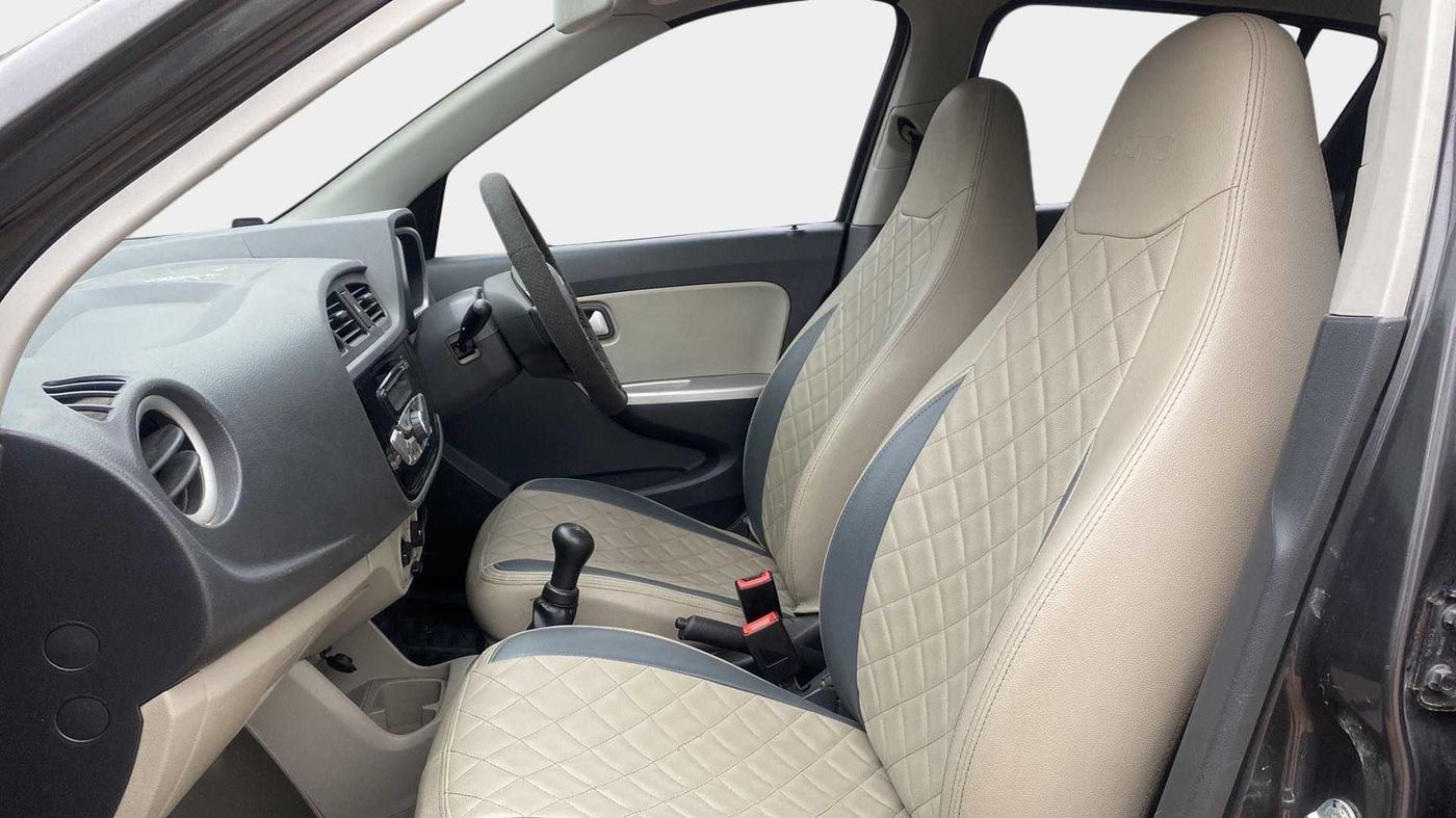 2015 Maruti Alto K10 VXI, Petrol, Manual, 31,316 km, Right Side Front Door Cabin