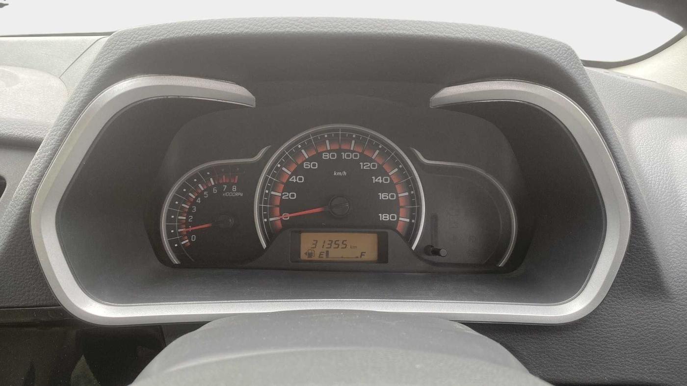 2015 Maruti Alto K10 VXI, Petrol, Manual, 31,316 km, Odometer Image