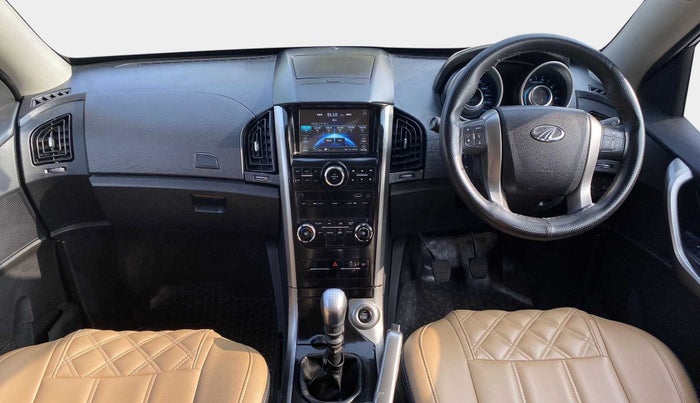 2019 Mahindra XUV500 W7, Diesel, Manual, 35,632 km, Dashboard