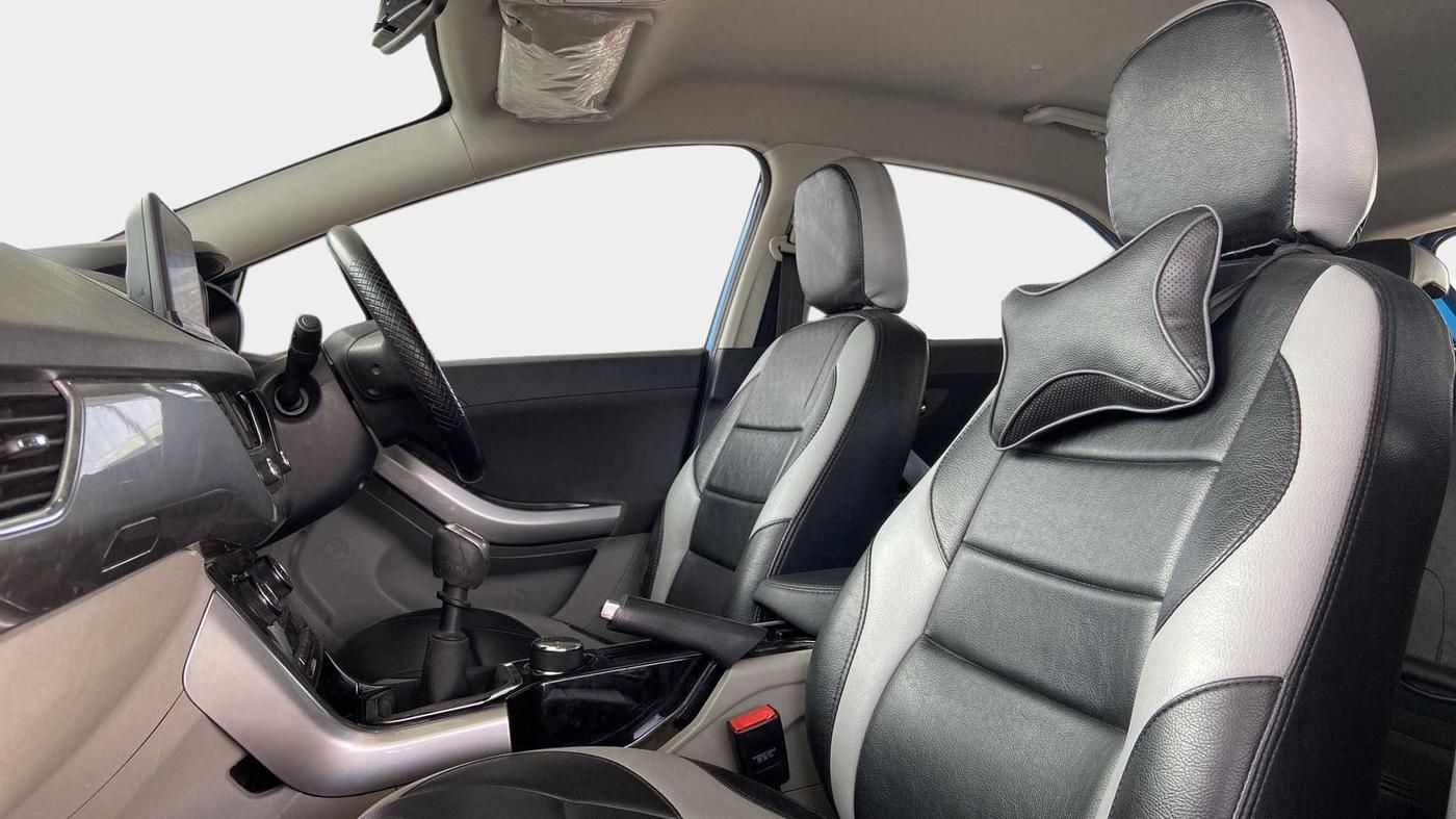2017 Tata NEXON XZ PLUS PETROL, Petrol, Manual, 88,138 km, Right Side Front Door Cabin