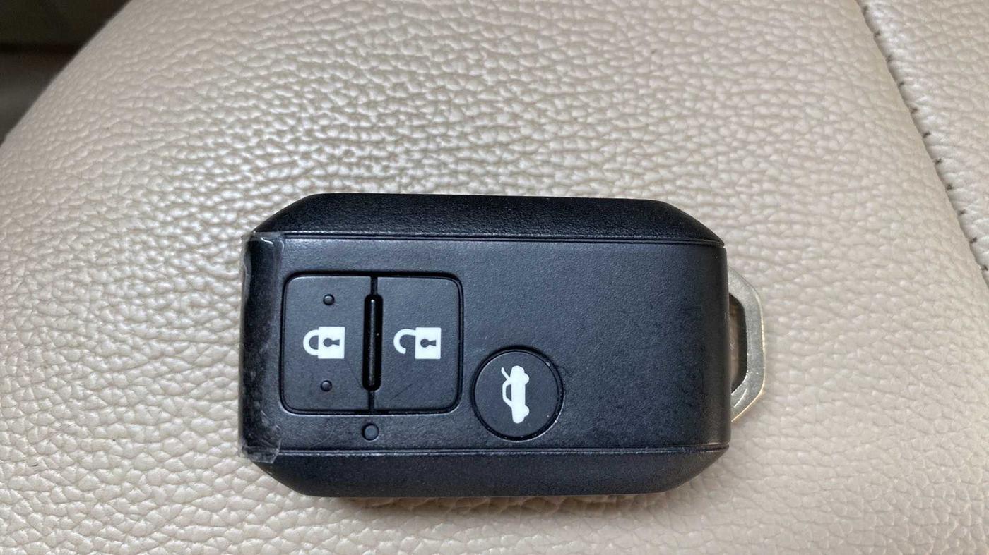2022 Maruti Dzire ZXI Plus, Petrol, Manual, 14,111 km, Key Close Up